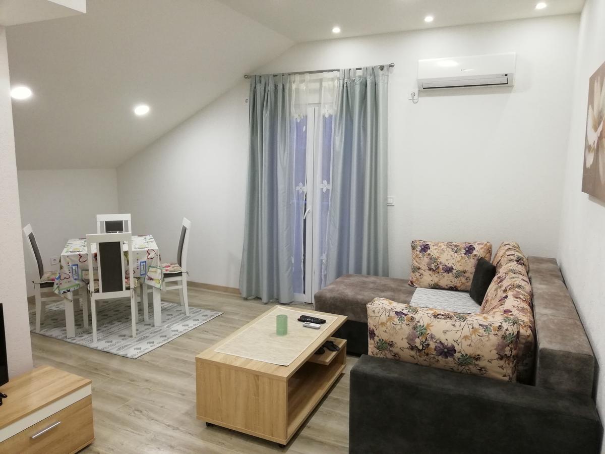 Apartmani Beljkas Tivat Eksteriør billede